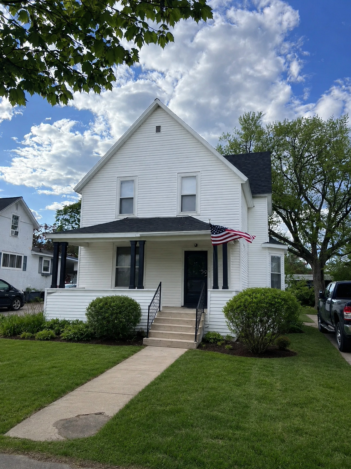 1212 Dakota Avenue, Gladstone, Michigan — front exterior